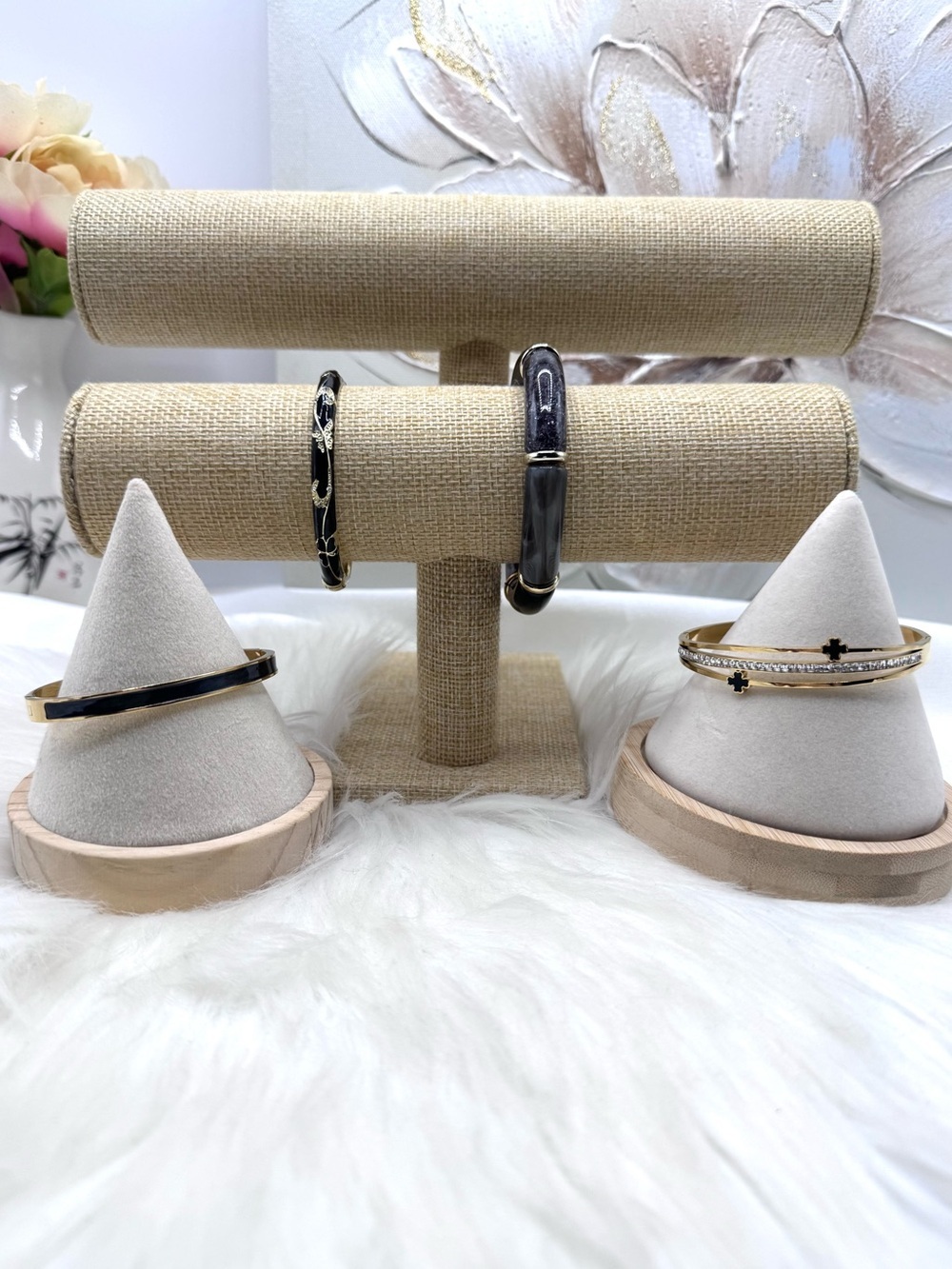 Set of 4 Black & Gold Hinged Bangle Bracelets Non-Stretch Stackable Jewelry